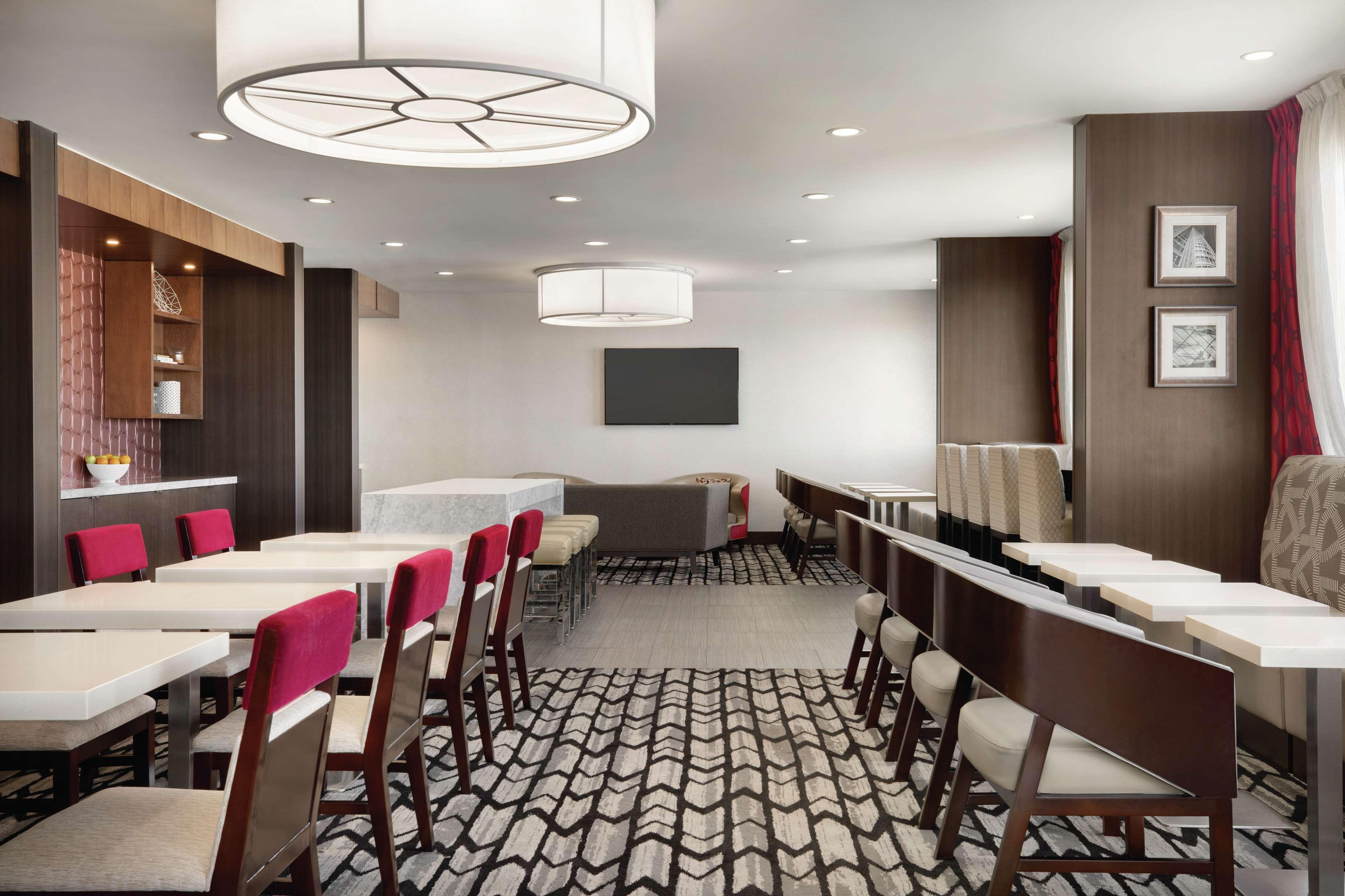 Doubletree By Hilton Hotel Toronto Airport West Mississauga Dış mekan fotoğraf