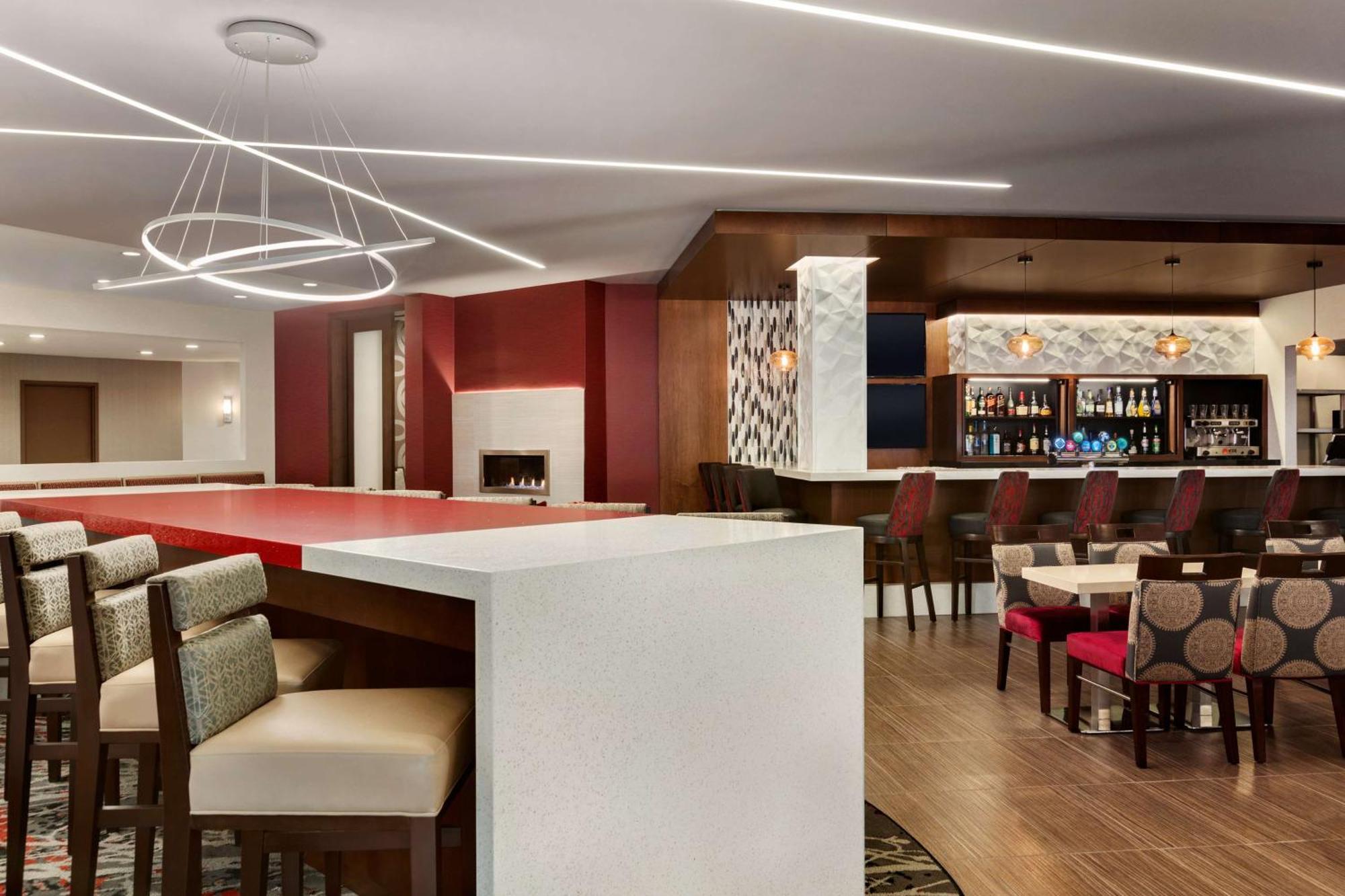 Doubletree By Hilton Hotel Toronto Airport West Mississauga Dış mekan fotoğraf