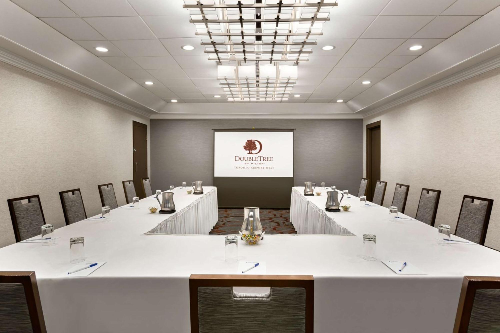 Doubletree By Hilton Hotel Toronto Airport West Mississauga Dış mekan fotoğraf