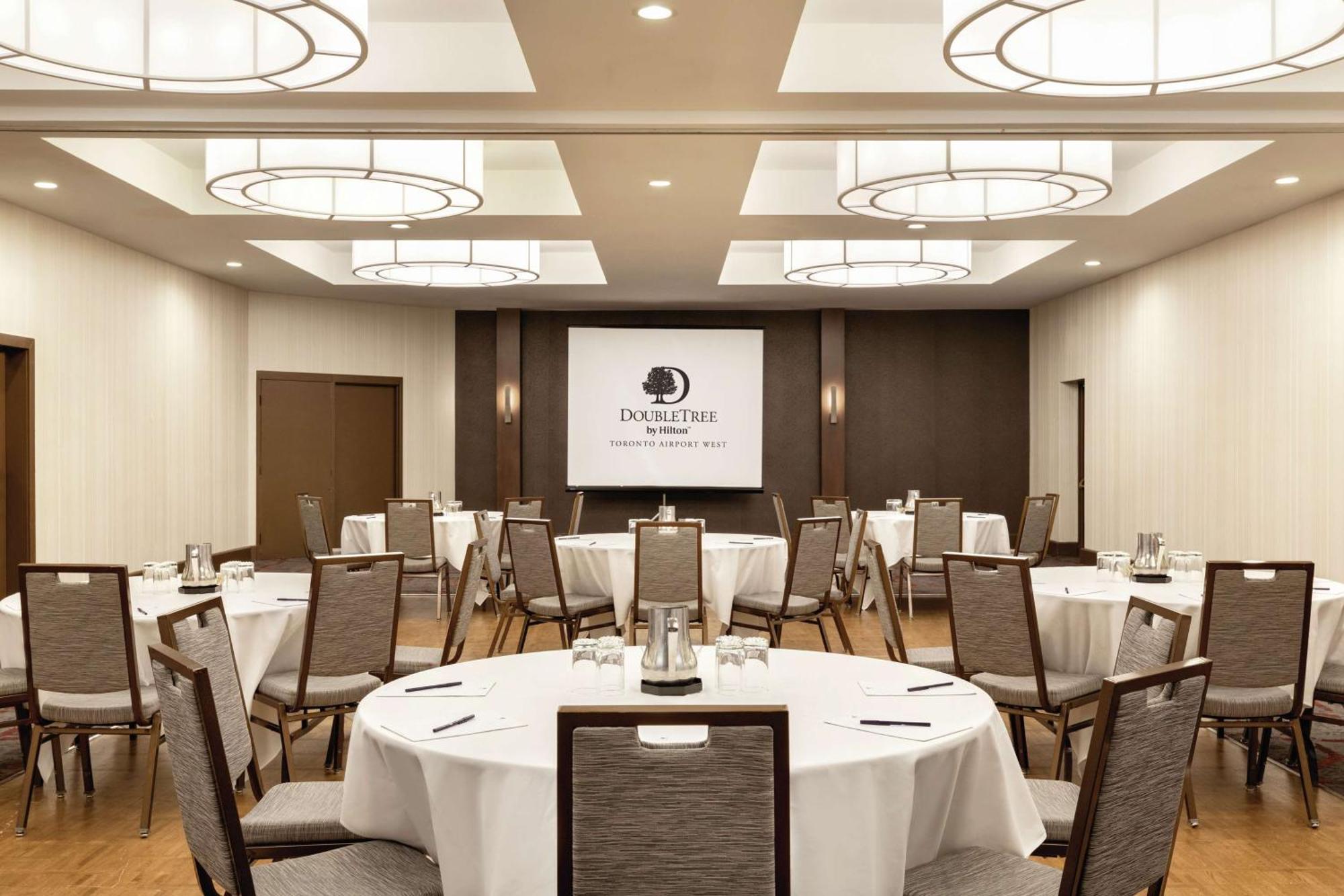 Doubletree By Hilton Hotel Toronto Airport West Mississauga Dış mekan fotoğraf