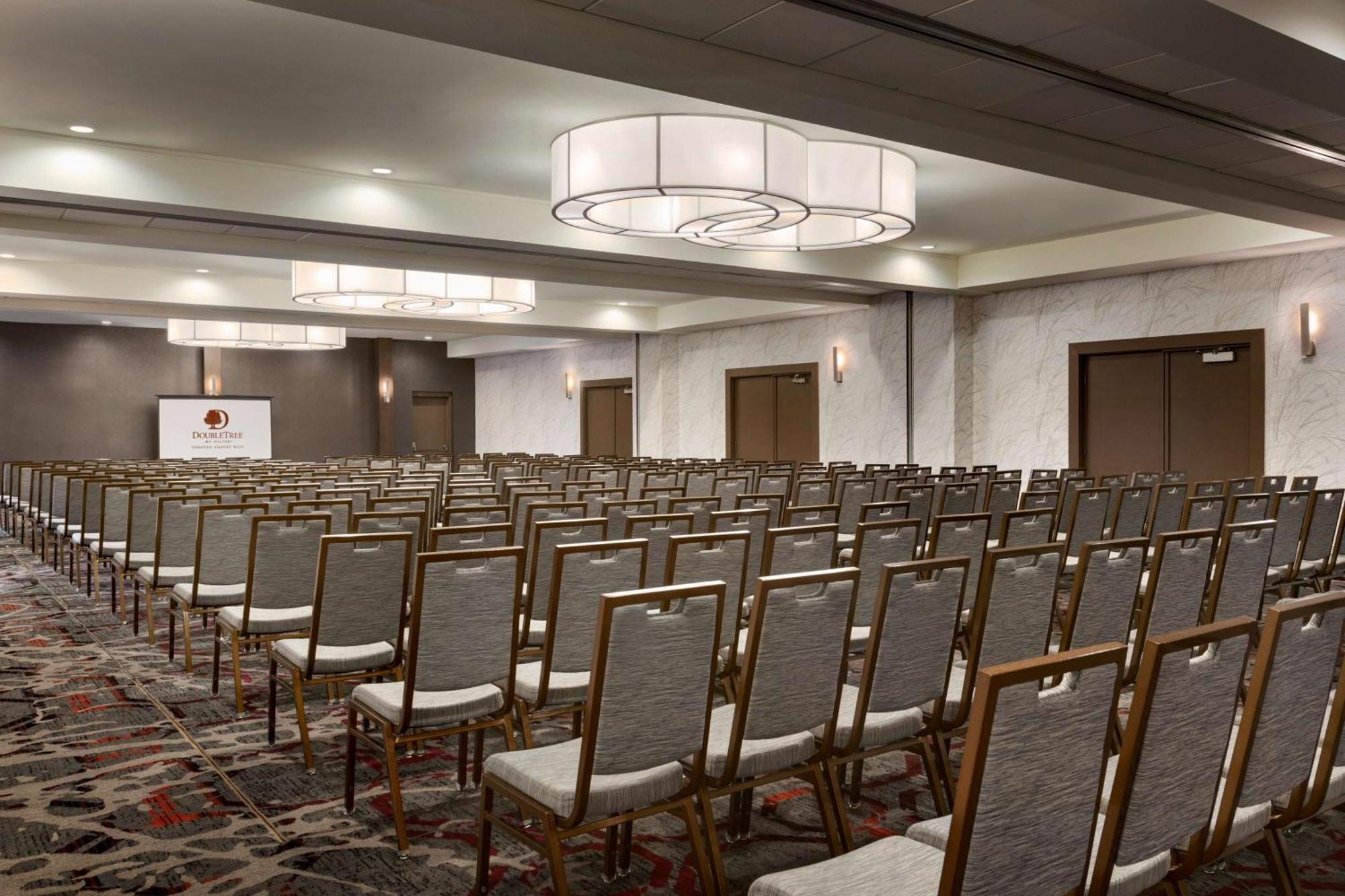 Doubletree By Hilton Hotel Toronto Airport West Mississauga Dış mekan fotoğraf