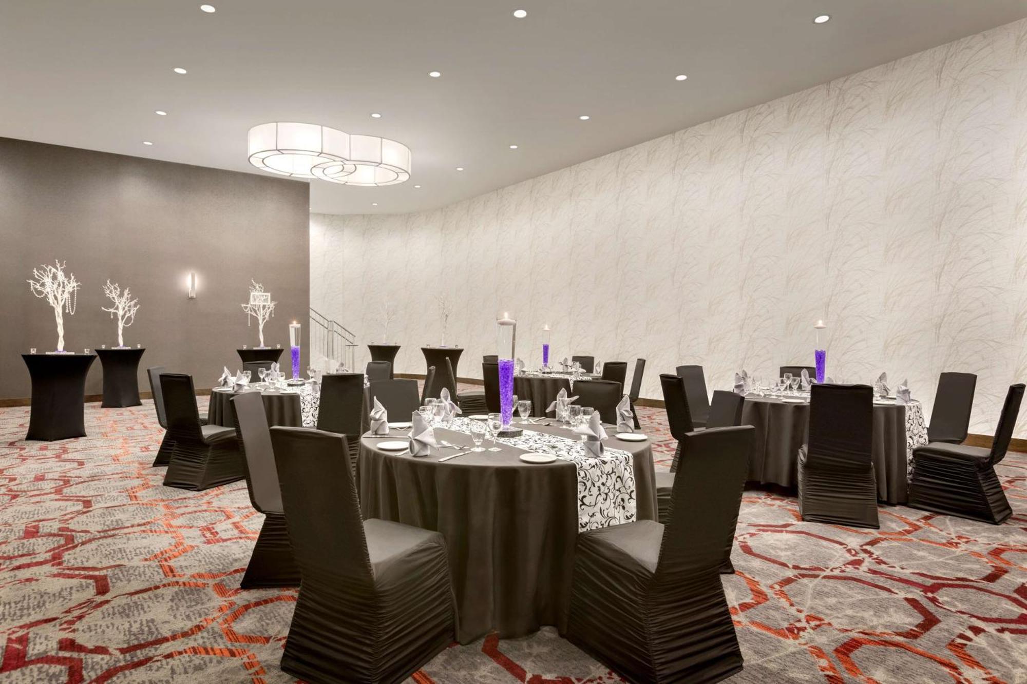 Doubletree By Hilton Hotel Toronto Airport West Mississauga Dış mekan fotoğraf